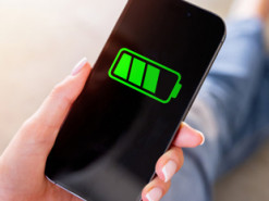 Чи варто заряджати смартфон тільки до 80%, щоб батарея жила довше: коротке пояснення експерта