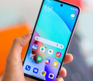 Названо 4 шкідливі звички, які знищують продуктивність смартфона