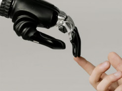 В Anthropic заявили, що ШІ подвоїть тривалість життя людей