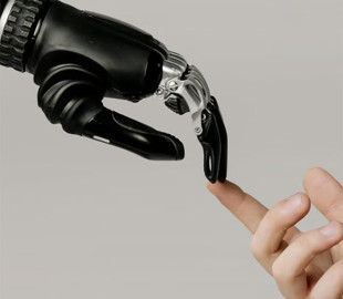 В Anthropic заявили, що ШІ подвоїть тривалість життя людей