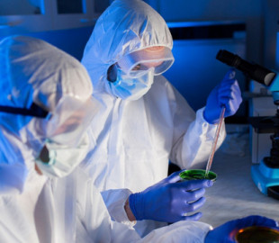 Чат-боти ШІ можуть допомогти терористам в плануванні атак із застосуванням біозброї