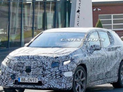Mercedes-Benz тестирует электрический кросс EQS