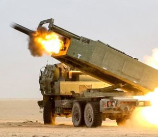 Виробники зброї в Австралії закликають готуватись до великої війни протягом найближчих років