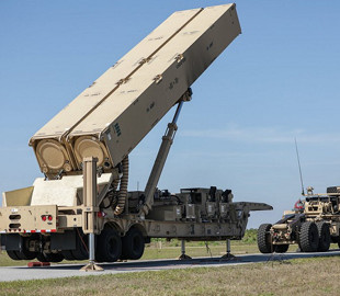 Випробування гіперзвукової ракети Dark Eagle перенесено на наступний рік