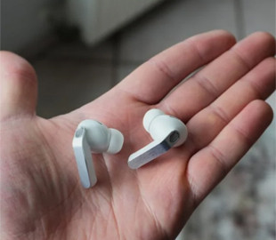 Samsung готує незвичайні Galaxy Buds: з’явилися перші зображення