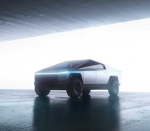 Пикап Cybertruck внезапно заметили на конвейере Tesla