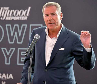 Бывший глава HBO займется производством контента для Apple TV +