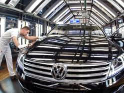 Volkswagen позбавить свої машини частини опцій через дефіцит чіпів