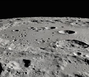 Вчені представили технологію будівництва на Місяці доріг з твердим покриттям