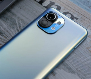 У Xiaomi Mi 11 выявлена еще одна проблема