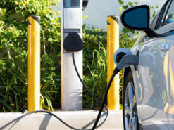 Скільки коштує електромобіль у США