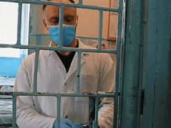 Львівського педофіла, який має 147 епізодів розбещення дітей, поки лікуватимуть 