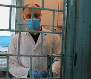 Львівського педофіла, який має 147 епізодів розбещення дітей, поки лікуватимуть 