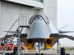 У Китаї показали модель надзвукового винищувача наступного покоління