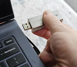 Флешки програють SSD, але є нюанс: чому їх ще зарано списувати з рахунків