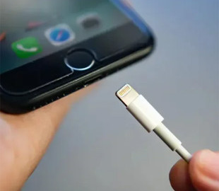 Як правильно заряджати iPhone щоб довше зберегти акумулятор