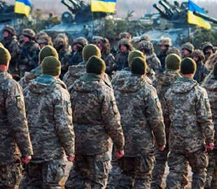 Повістки вручать усім: на який термін повинні мобілізувати в українську армію