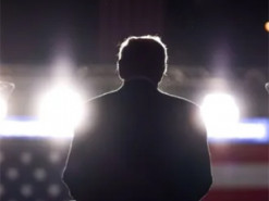 Продажі полізли вгору: які книжки всі кинулися купувати після перемоги Трампа