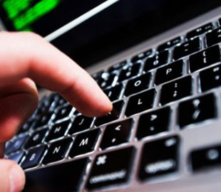 Американські технологічні компанії звільняють по 780 осіб на день