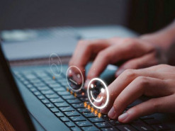 Чат-боти з ШІ є справжніми авторами фальшивих відгуків на сайтах