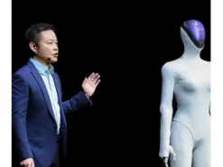 У Китаї представили робота, який найбільше схожий на людину і має дві "статі"