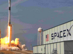 SpaceX продає місця у ракеті-носії Falcon 9 за $1 млн