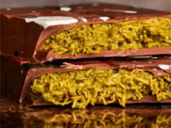 Дубайська шоколадна лихоманка: як TikTok спричинив світову кризу фісташок