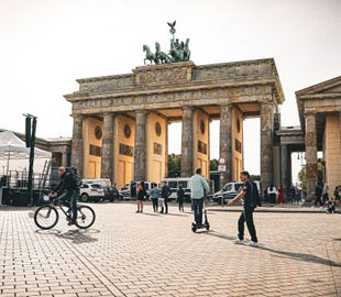 Німеччина вводить нові правила для українців: що зміниться