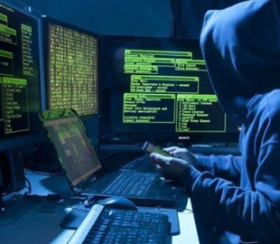 Берлінські школи перевіряють після низки фейкових погроз, розслідують слід росії