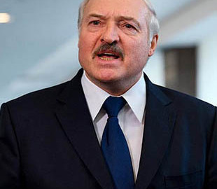 Лукашенко призвал отказаться от смартфонов и вернуться к кнопочным телефонам