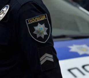 В Ужгороді патрульні врятували чоловіка, який хотів скоїти самогубство