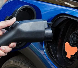 GM решила наделить зарядные станции для электромобилей общим удобным интерфейсом