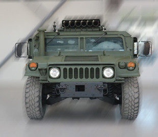 У Нацгвардії показали модернізовану РСЗВ на базі позашляховика