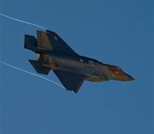 Розробники Lockheed Martin проектують новий революційний винищувач F-35 покоління 5+