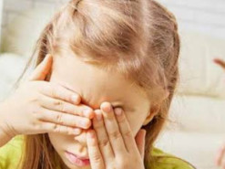 Психолог назвав 5 головних помилок, яких припускаються батьки при вихованні дітей