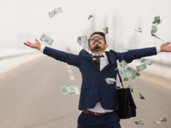 Деякі знаки зодіаку у 2023 році казково розбагатіють: кому пощастить