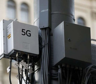 У Британії спалили два десятки вишок 5G через фейк про коронавірус