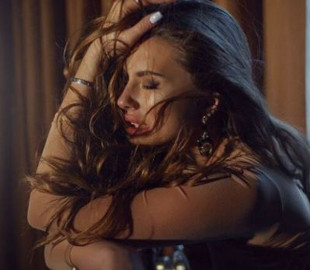 "СуперМама" Юлія Шолудько показала розтрощену квартиру під час війни