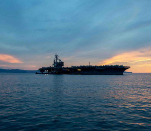 Захист велетня: як USS Abraham Lincoln бачить загрози, залишаючись "сліпим"