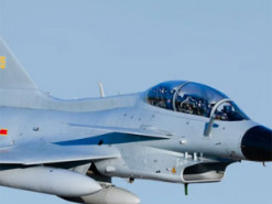 Небезпечний маневр. Китайський винищувач випустив ракети над австралійським гвинтокрилом у Жовтому морі