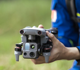 ЗСУ отримали партію унікальних безпілотників EVO MAX 4T від Autel