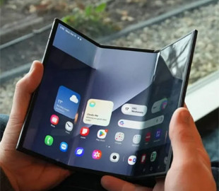 Samsung повністю розпродала обмежену серію Galaxy Z TriFold