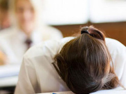 В Украине провалился эксперимент по использованию электронных учебников