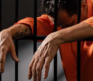 Адміністратора ресурсу, який розповідав про новини даркнету, засудили до восьми років за ґратами