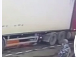 ФСБ осоромилась відфотошопленими знімками фури, яку звинувачують у вибуху на Кримському мосту (фото)
