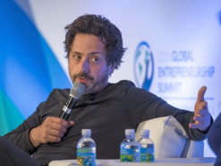 Сергій Брін просить розробників штучного інтелекту припинити «створювати продукти для нянь»