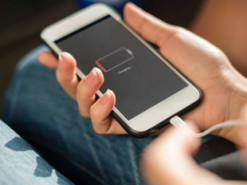 Чотири найкращі смартфони Android у 2023 році з найпотужнішою батареєю