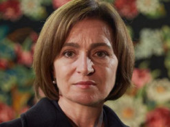 Фейки, боти та священики: Санду розповіла, як Росія втручається у вибори в Молдові