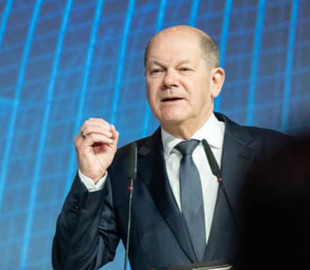 Шольц відповів на закиди про недостатні витрати Німеччини на оборону