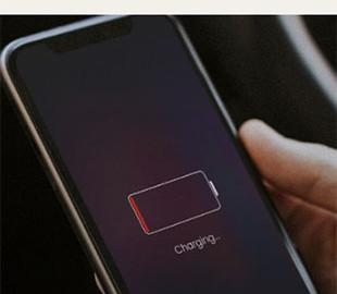 Чому швидко сідає батарея вашого смартфона: небезпечні фонові додатки